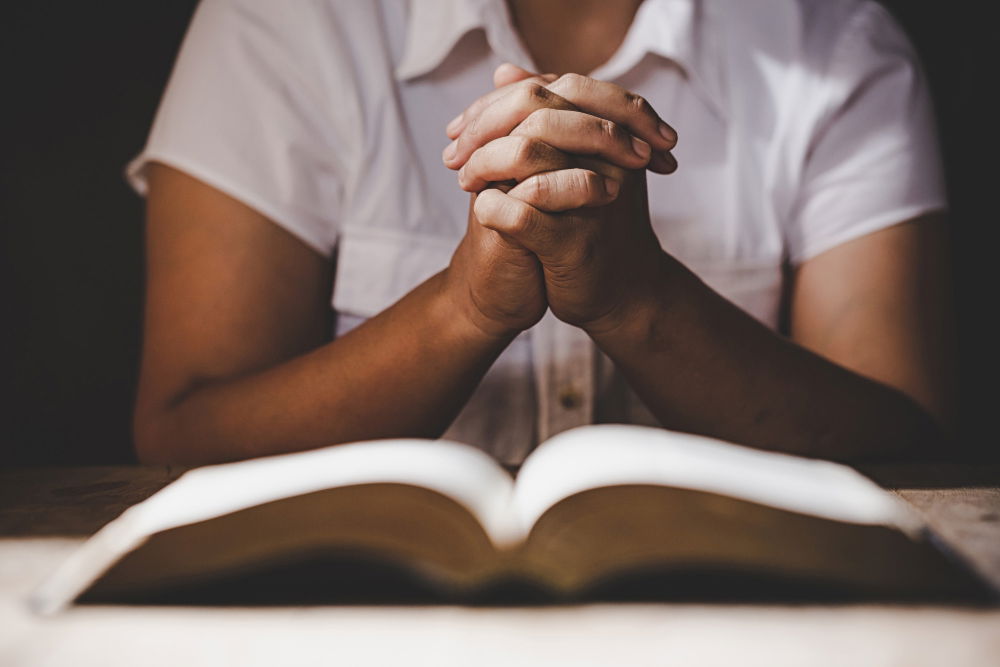 Why the Rhapsody Tap2Read Bracelet is the Christian Tool You Need